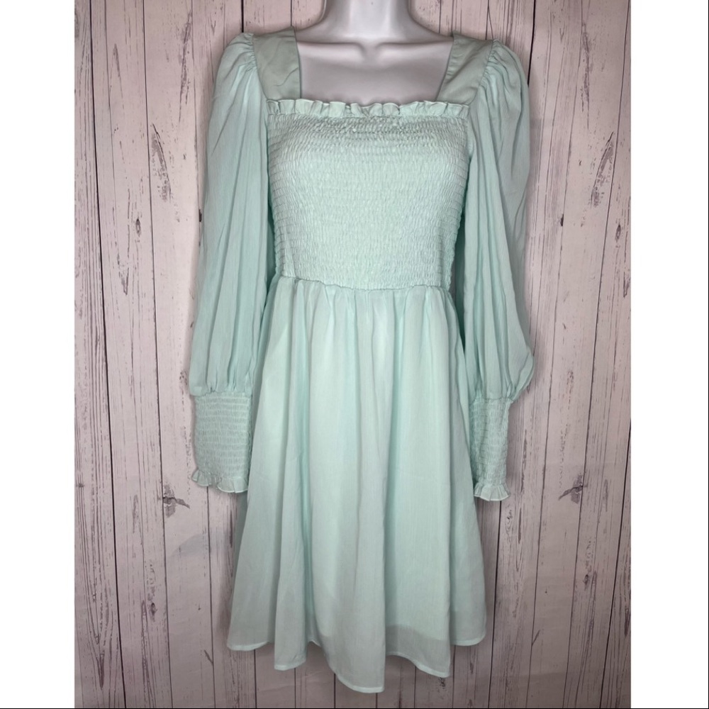 Women’s Size Small Mint Green Smocked Chiffon Dress Long Sleeve